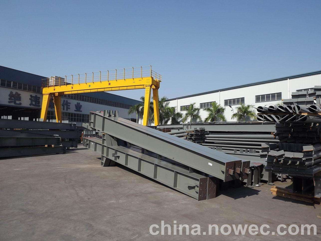 奉化网架工程中的分条(分块)吊装法